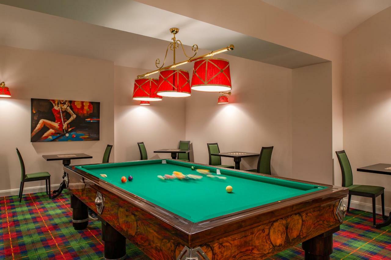 Grand Hotel Salsomaggiore Salsomaggiore Terme Esterno foto A pool table